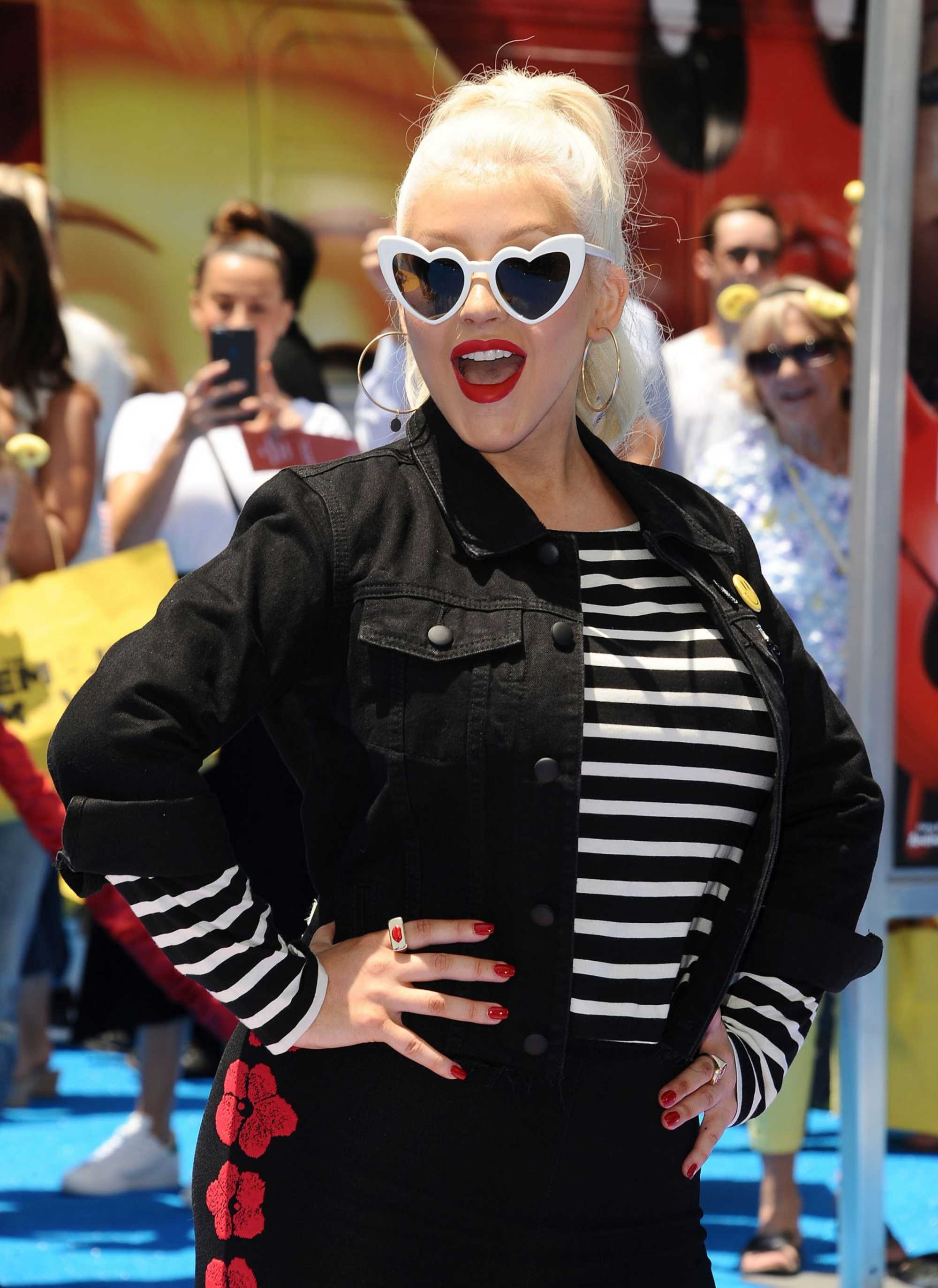 Christina_Aguilera_-__Emoji__Premiere_in_Los_Angeles_on_July_23-71.jpg