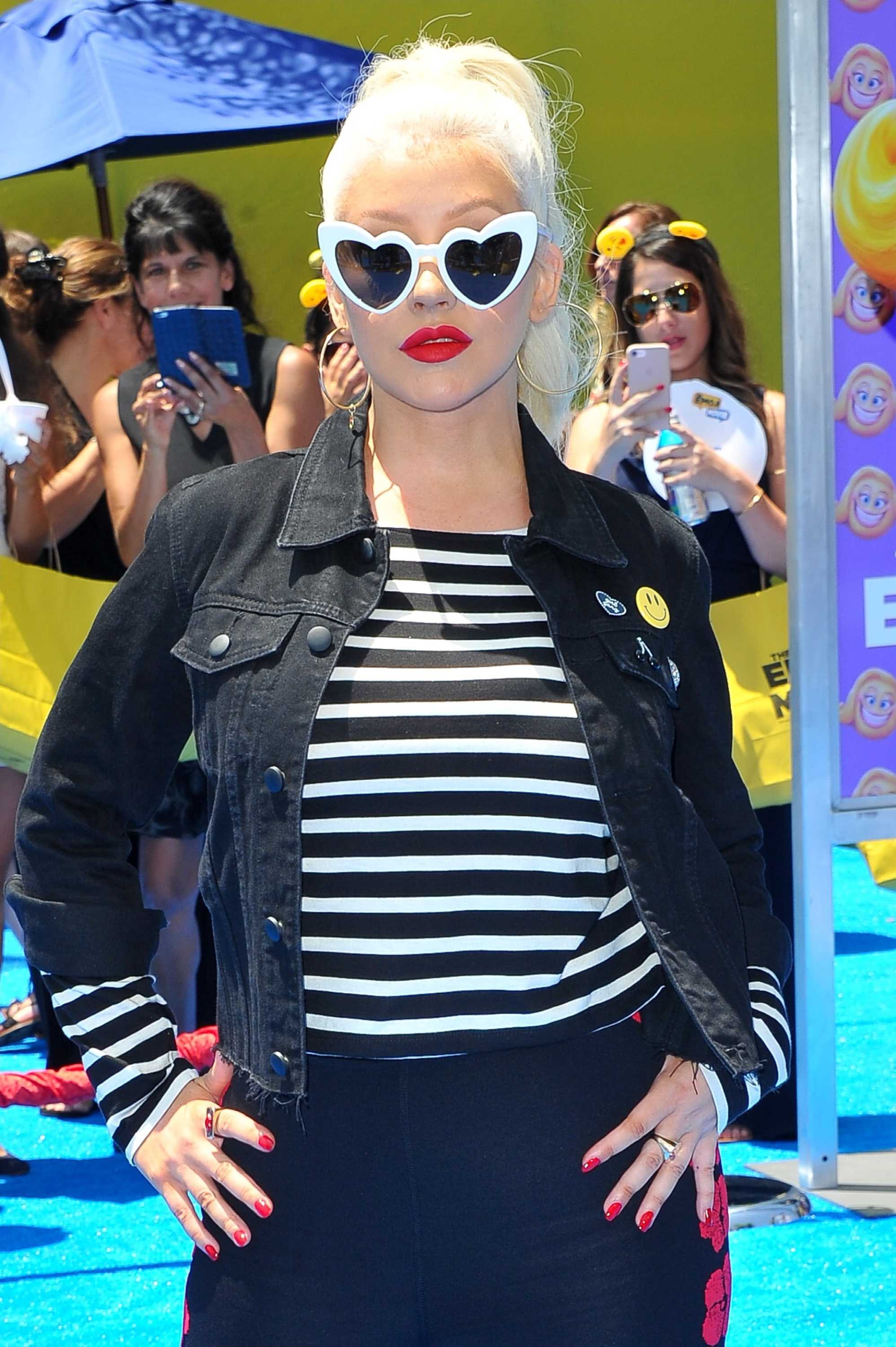 Christina_Aguilera_-__Emoji__Premiere_in_Los_Angeles_on_July_23-78.jpg