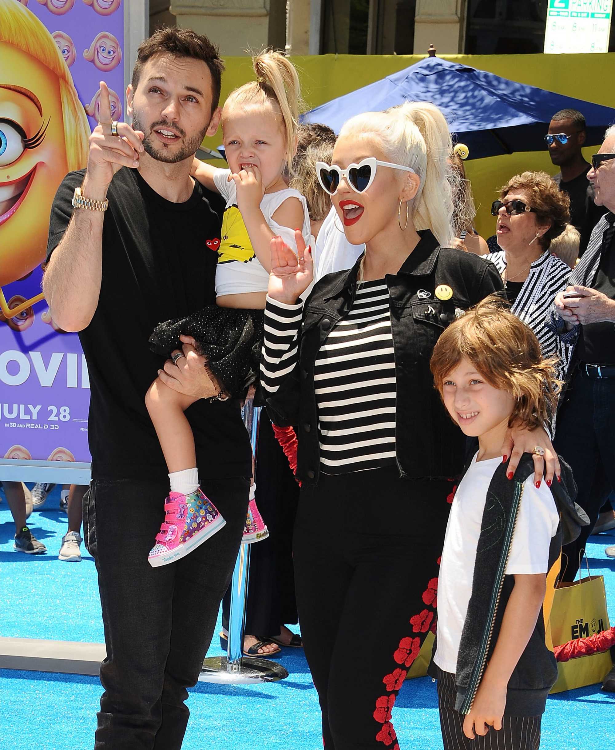 Christina_Aguilera_-__Emoji__Premiere_in_Los_Angeles_on_July_23-83.jpg
