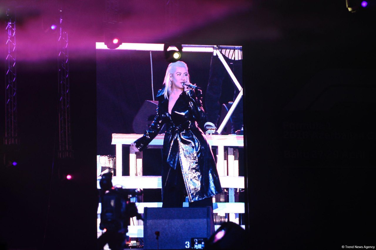 Performing_at_Azerbaijan_F1_Grand_Prix_-_April_29-20.jpg