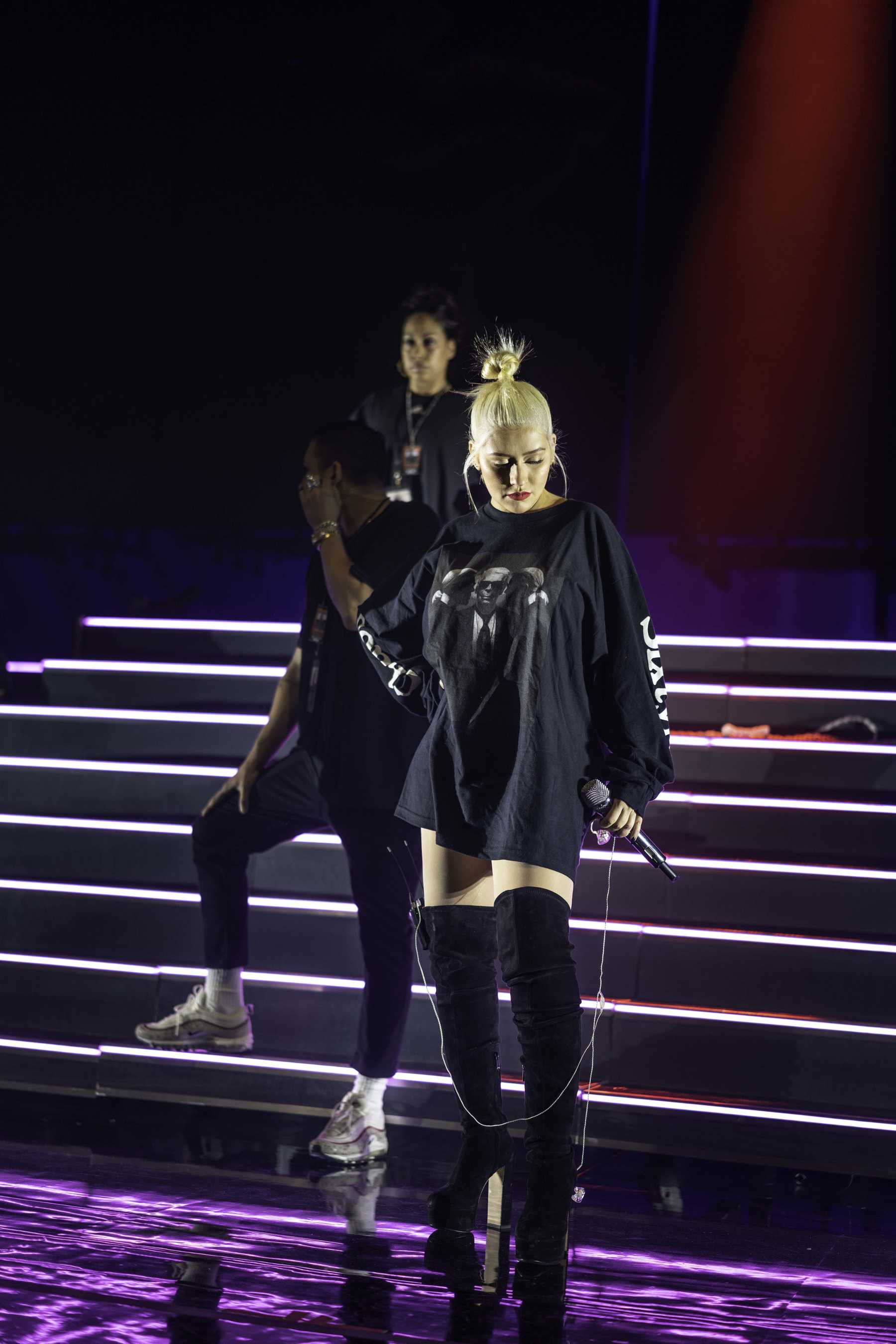 liberation-tour-04~0.jpg