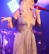 Apollo_in_the_Hamptons_2015_Peforming13.jpg