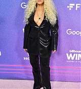 Billboard_Women_in_Music_2022__-_Arriving07.jpg