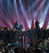 Christina_Aguilera_-_2017_American_Music_Awards_5BPerformance5D_-_November_19-34.jpg