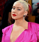 Christina_Aguilera_-_Disney_s_Mulan_Premiere_in_Hollywood2C_California__-_March_9-04.jpg