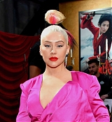 Christina_Aguilera_-_Disney_s_Mulan_Premiere_in_Hollywood2C_California__-_March_9-05.jpg