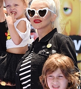 Christina_Aguilera_-__Emoji__Premiere_in_Los_Angeles_on_July_23-106.jpg