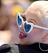 Christina_Aguilera_-__Emoji__Premiere_in_Los_Angeles_on_July_23-142.jpg