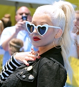 Christina_Aguilera_-__Emoji__Premiere_in_Los_Angeles_on_July_23-66.jpg