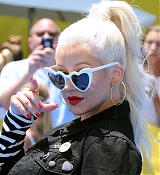 Christina_Aguilera_-__Emoji__Premiere_in_Los_Angeles_on_July_23-67.jpg