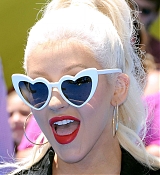 Christina_Aguilera_-__Emoji__Premiere_in_Los_Angeles_on_July_23-70.jpg