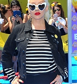 Christina_Aguilera_-__Emoji__Premiere_in_Los_Angeles_on_July_23-78.jpg