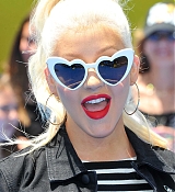 Christina_Aguilera_-__Emoji__Premiere_in_Los_Angeles_on_July_23-80.jpg