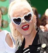 Christina_Aguilera_-__Emoji__Premiere_in_Los_Angeles_on_July_23-95.jpg