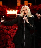 Christina_Aguilera_Performs_at_A_Celebration_of_Life_for_Kobe_and_Gianna_Bryant_-_February_24-15.jpg