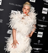 Harper_s_BAZAAR_Celebrates__ICONS_By_Carine_Roitfeld__-_September_7-05.jpg