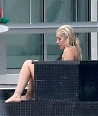 In_Miami_-_February_12_07.jpg